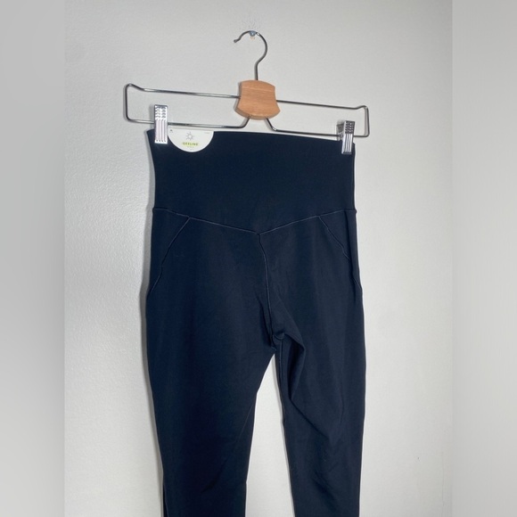 🏷️ NWT Aerie Real Me High Rise Mesh Leg 7/8 Black Leggings - Picture 3 of 9